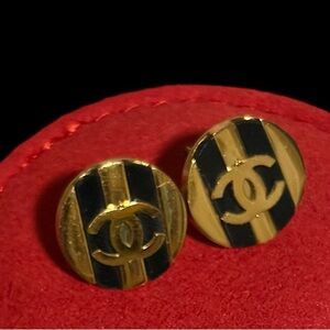 BEAUTIFUL! 1 Pair Vintage CC Gold & Black Striped Studs - Chic Round Earrings
